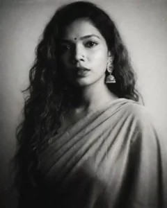 Vintage Saree AI Photo Prompts